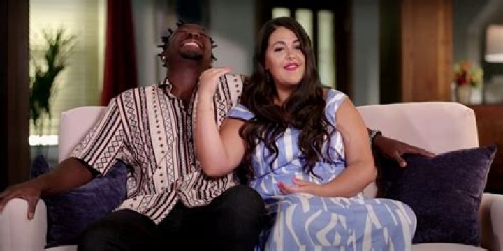 
’90 Day Fiancé’: Kobe And Emily Tell Her Shocked Dad She’s Pregnant 