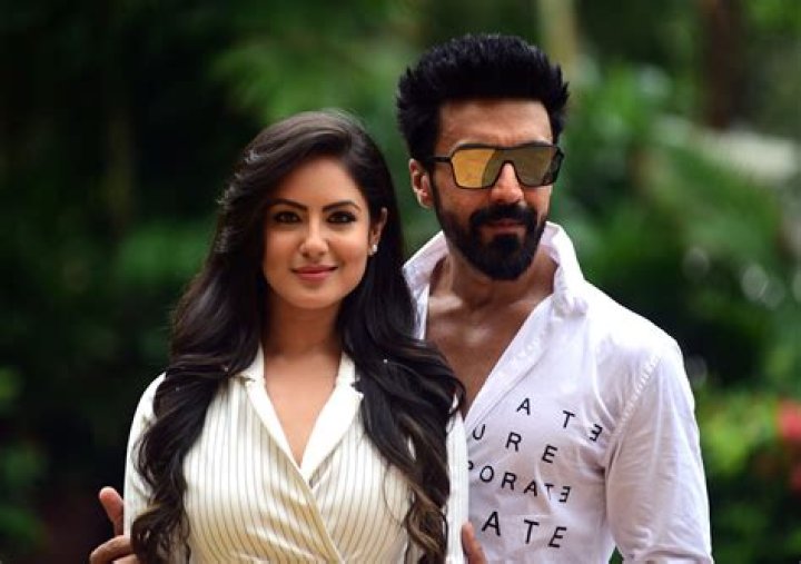 Aastha Chaudhary Height, Weight, Net Worth, Age, Birthday, Wikipedia, Who, Instagram, Biography