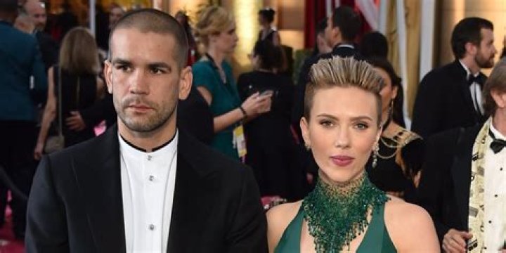 
All Truth About Romain Dauriac and Scarlett Johansson’s Divorce 
