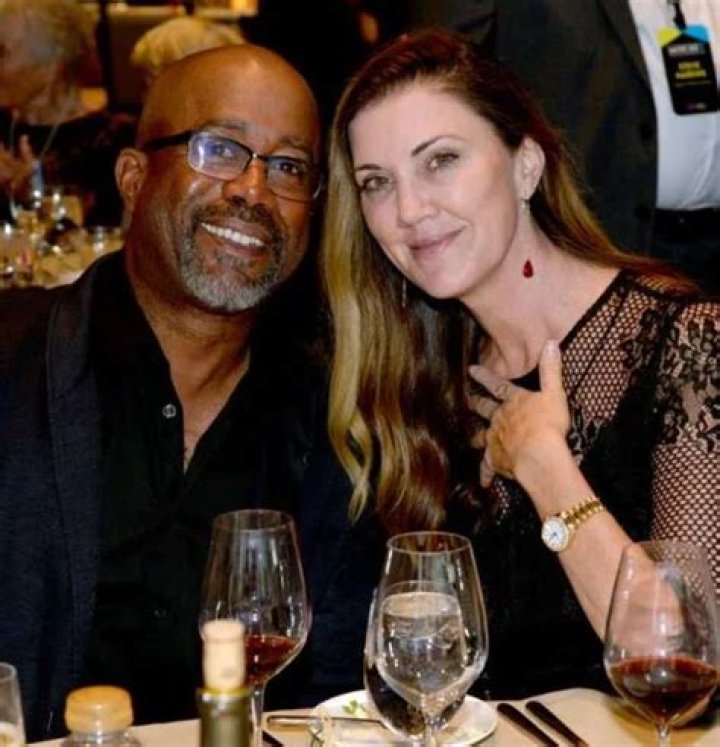 Beth Leonard Height, Weight, Net Worth, Age, Birthday, Wikipedia, Who, Instagram, Biography