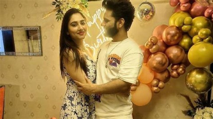 
Disha Parmar pens a heartfelt note for hubby Rahul Vaidya on his 35th birthday 