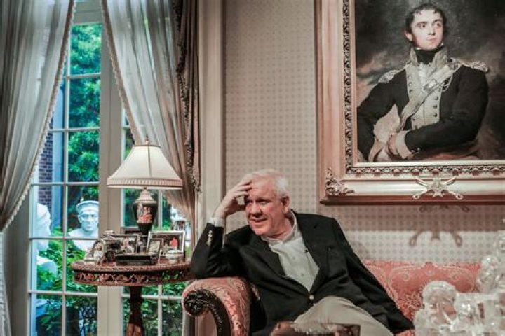 
Does Harlan Crow, Clarence Thomas’ alleged aide, have a vast collection of Adolf Hitler’s paintings and Nazi memorabilia? 