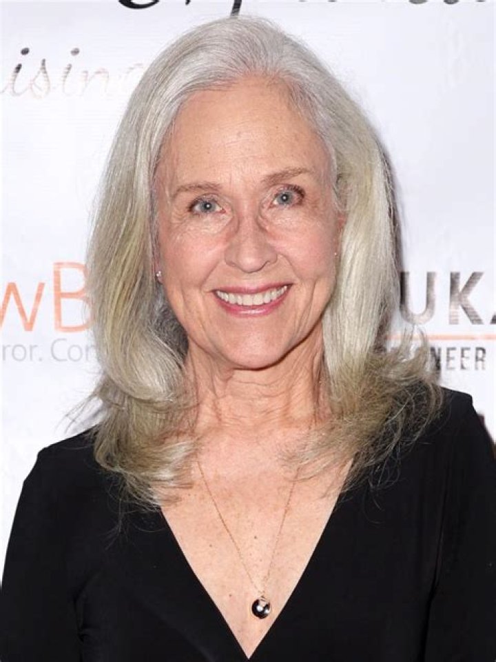 Erin Gray Height, Weight, Net Worth, Age, Birthday, Wikipedia, Who, Instagram, Biography