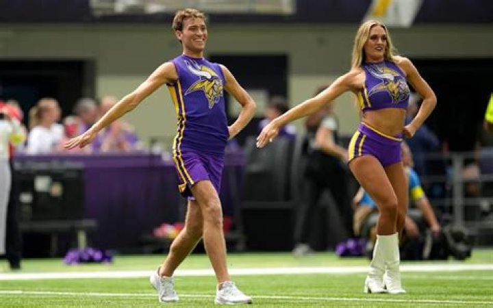 
Gabi Butler Dating: Cheerleader With Golden Heart and Relationship Status Unknown! 