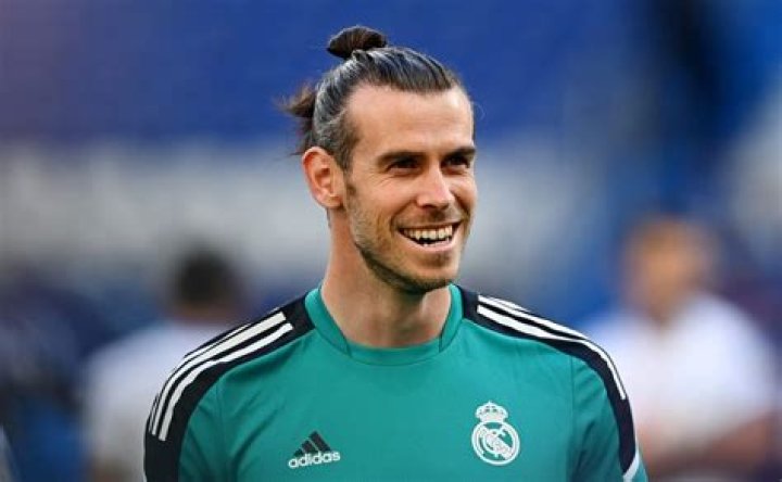 
Gareth Bale Height, Weight, Net Worth, Age, Birthday, Wikipedia, Who, Nationality, Biography 