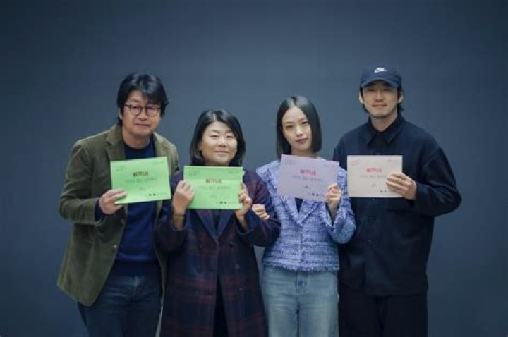 
Go Min-si is reportedly to star as the female lead in the upcoming drama In the Woods Where There Is No One 