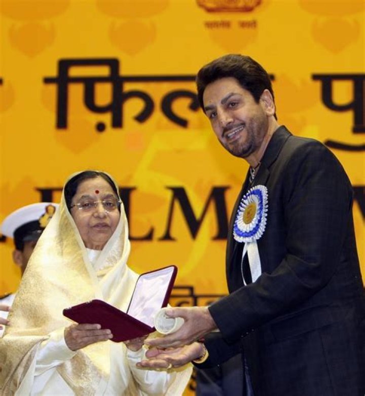 Gurdas Maan Height, Weight, Net Worth, Age, Birthday, Wikipedia, Who, Nationality, Biography