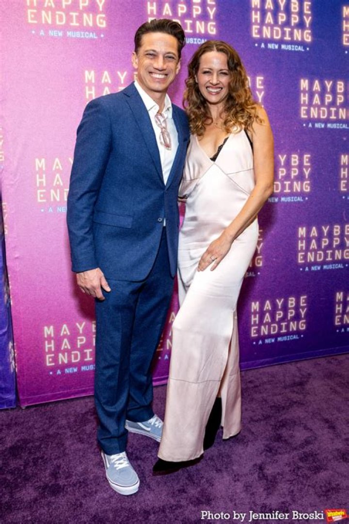 
Inside Amy Acker And James Carpinello Married Life 