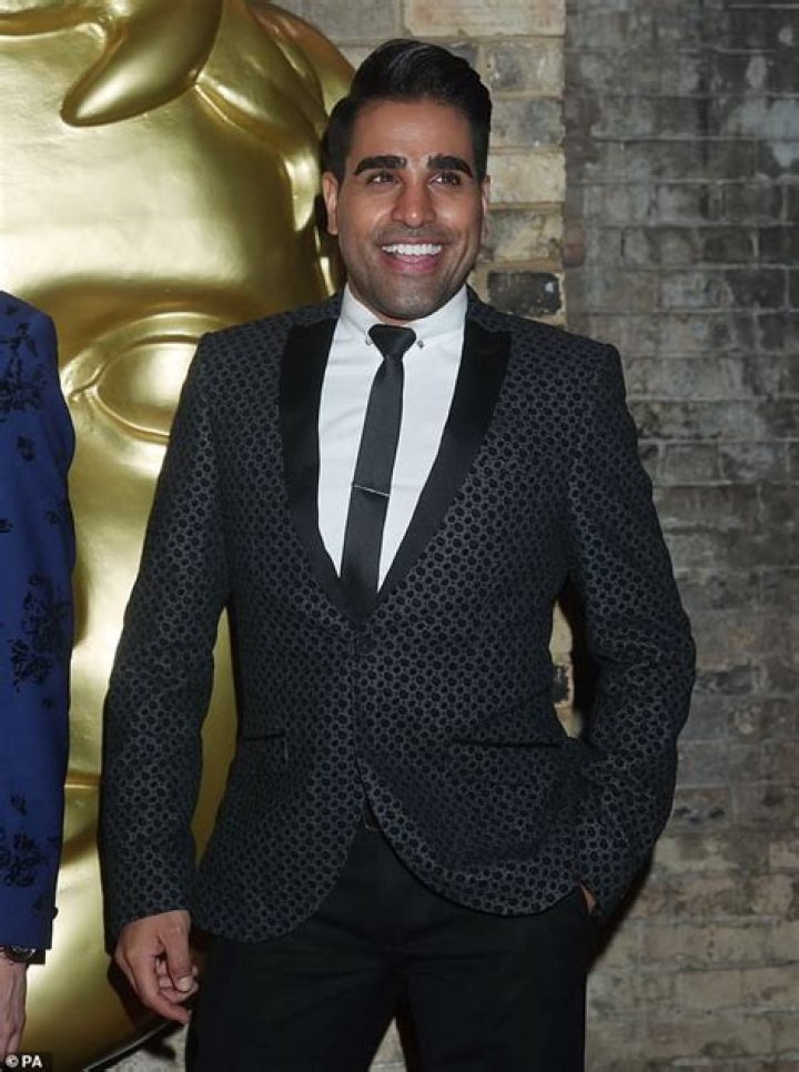 
Is Dr Ranj Singh Gay? Age, Height, Net Worth 
