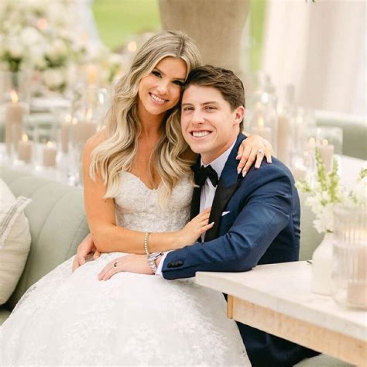 
Is Kathy Leutner Married or Dating? Her Wiki, Age, Height, and Net Worth 