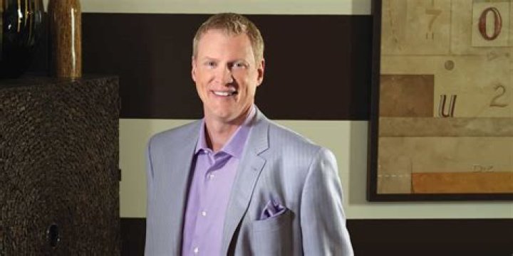 Is Steve Jerve Married to Wife? Or Dating a Girlfriend?