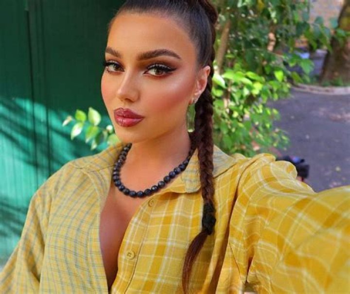 
Isabel Brilhante Pedrosa Height, Weight, Net Worth, Age, Birthday, Wikipedia, Who, Instagram, Biography 