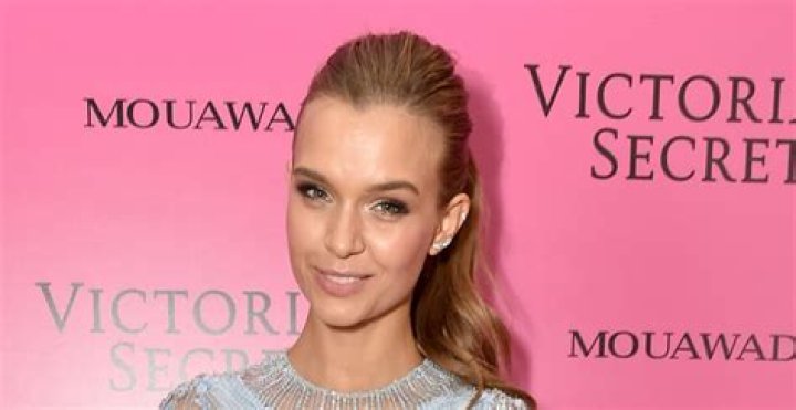 Josephine Skriver Height, Weight, Net Worth, Age, Birthday, Wikipedia, Who, Nationality, Biography