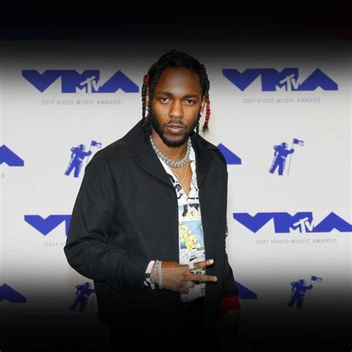 Kendrick Lamar Height, Weight, Net Worth, Age, Birthday, Wikipedia, Who, Nationality, Biography