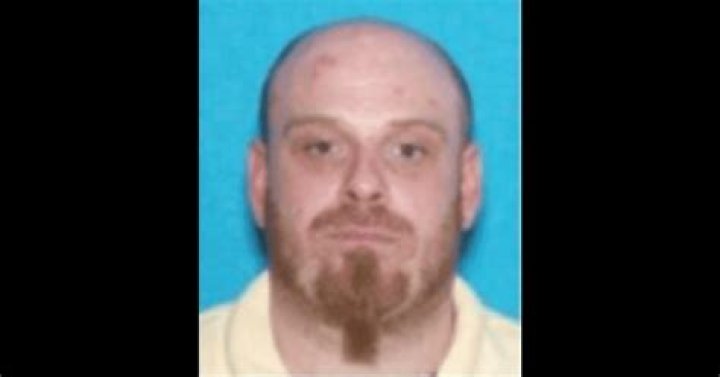 
Kenneth Lee Simpson: Suspect who shot and killed Missouri cop arrested after standoff with SWAT squad 