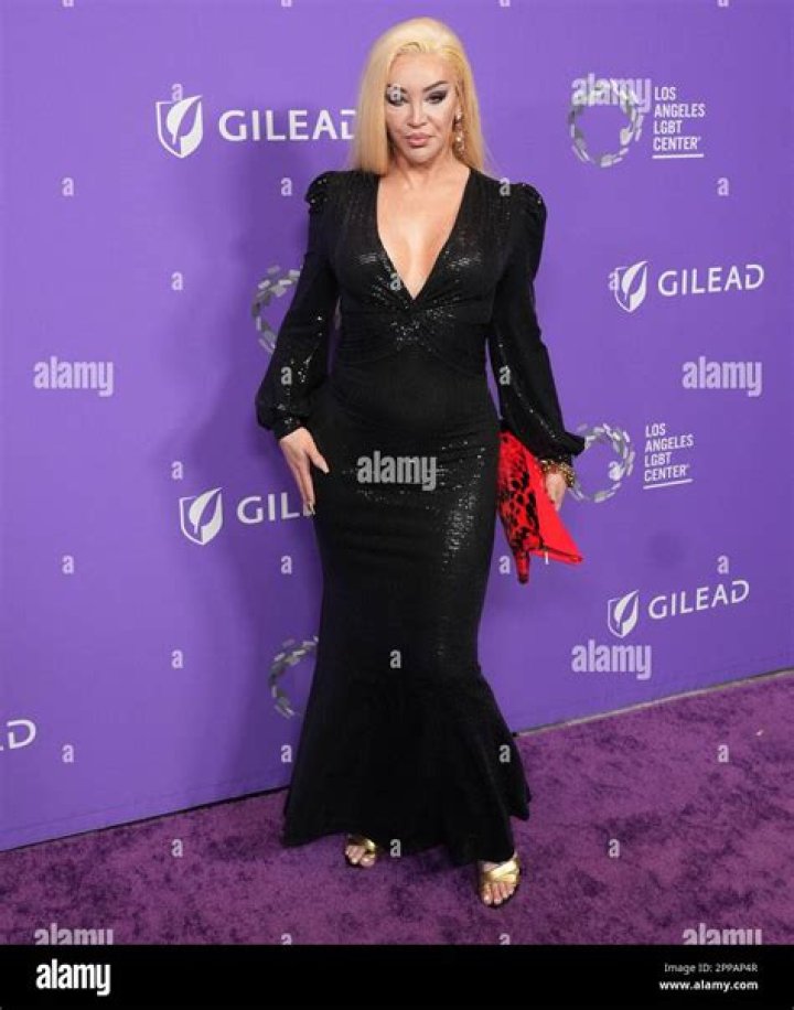 
Kylie Sonique Love Height, Weight, Net Worth, Age, Birthday, Wikipedia, Who, Nationality, Biography 
