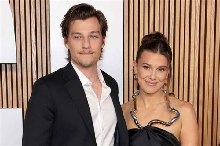 
Millie Bobby Brown Boyfriend Jake Bongiovi Age And Dating Timeline 