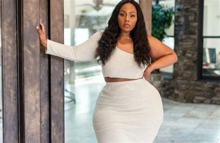 
Miss Diva Kurves Height, Weight, Net Worth, Age, Birthday, Wikipedia, Who, Instagram, Biography 