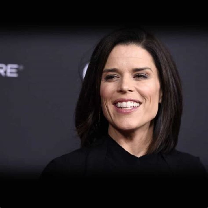 Neve Campbell Height, Weight, Net Worth, Age, Birthday, Wikipedia, Who, Nationality, Biography