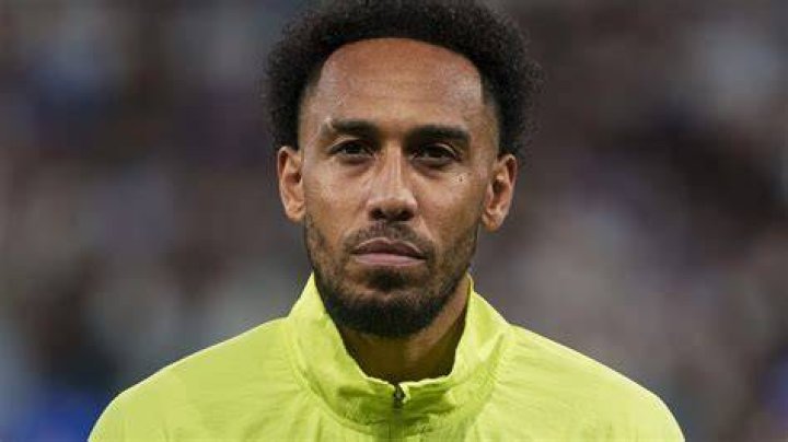 
Pierre-Emerick Aubameyang Issues Statement Following Violent Burglary 