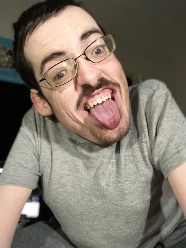 Ricky Berwick Height, Weight, Net Worth, Age, Birthday, Wikipedia, Who, Nationality, Biography