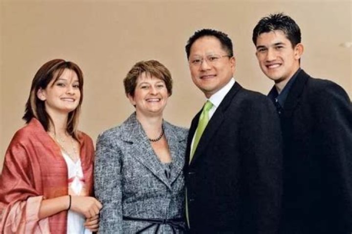 Ron Hall And His Wife Beth Hall Has Son Carson Hall, Family And Net Worth