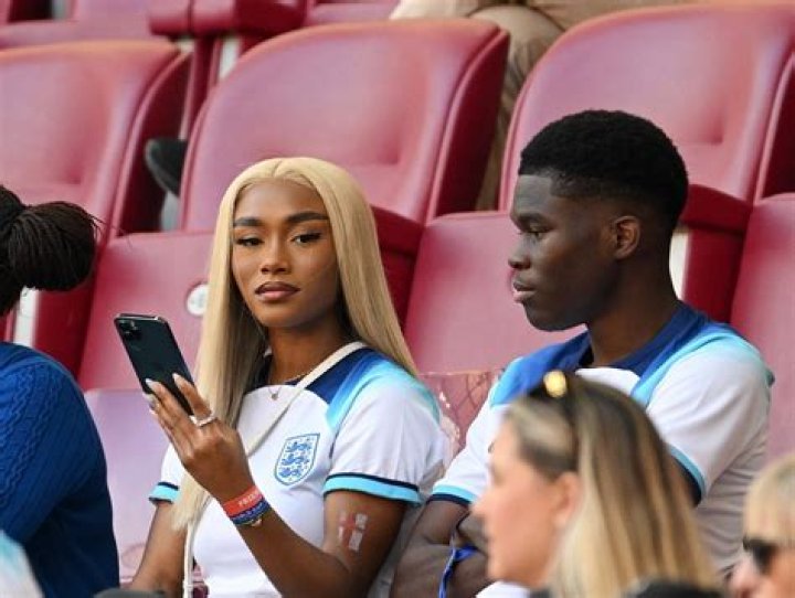 
Who is Bukayo Saka dating? 