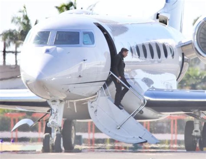 
Who Is Jack Sweeney? Is He Tracking Kim Kardashian’s plane after Elon Musk’s jet? 