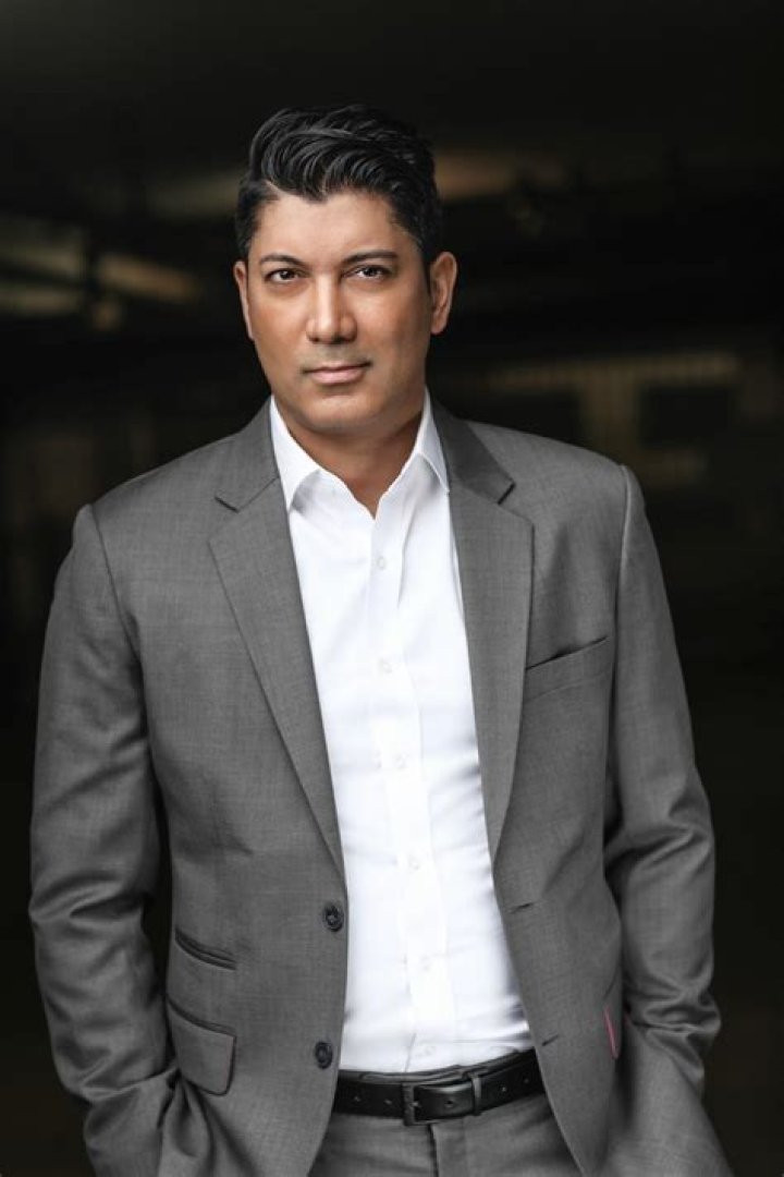 Zahf Paroo Age, Birthday, Wikipedia, Who, Nationality, Biography
