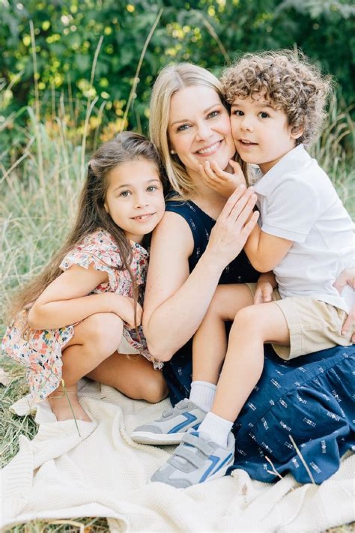 
Zeke Cohen Wife Reena Ac Is The Mother Of Two Children 